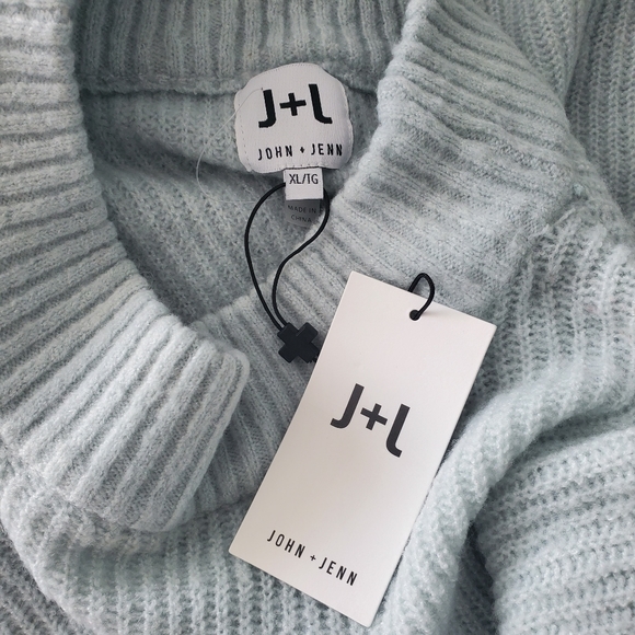 NWT John & Jenn Blue Mock Neck Sweater - Picture 4 of 5